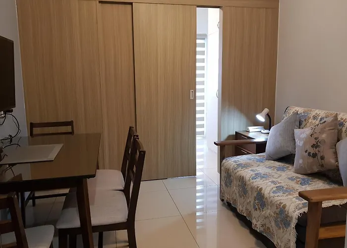 Breeze Residences By Cs Luxe Manila